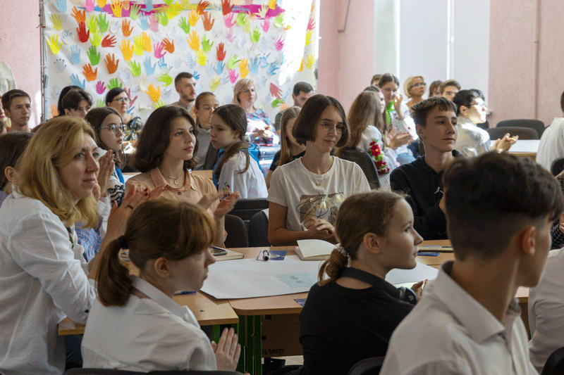Х Конгрес “Усім світом - за мир” відбувся у Києві